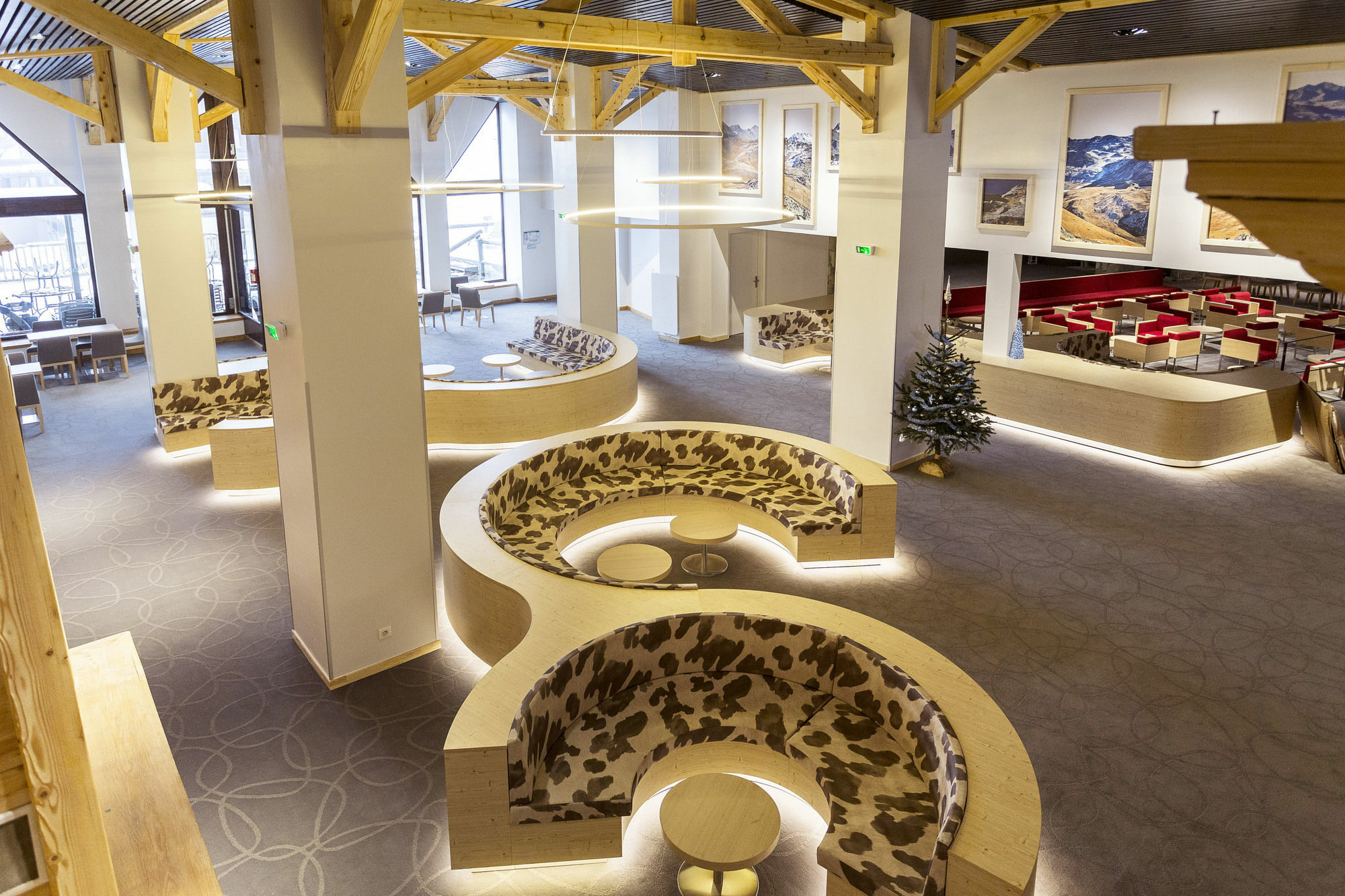Hotel Club Mmv Les Arolles **** Val Thorens Exterior photo